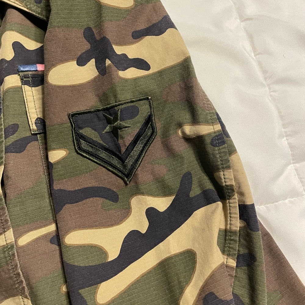Gap Camo Jacket - image 7